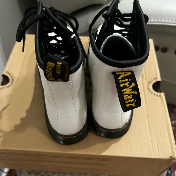 Brand new Dr Martens Zavala combat boots - Picture 3 of 6